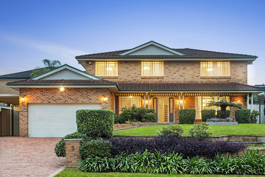 Castle Hill 5Zimmer Graceful family home for entertaining splendour