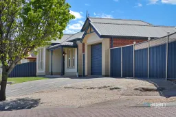 2 Skipper Close, Hallett Cove