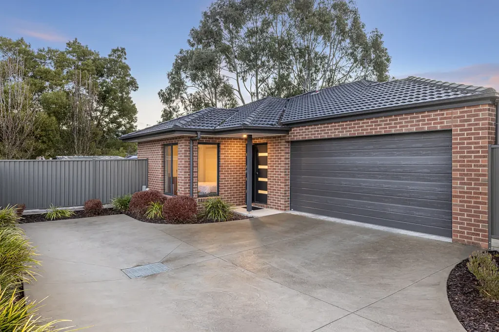 3/2 Middlin Street, Brown Hill, VIC 3350