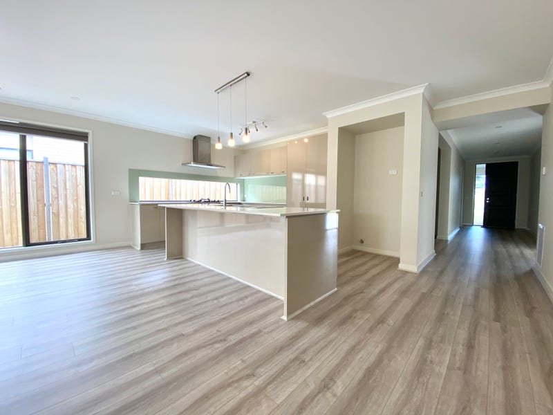 10 LEAFY CCT, CRANBOURNE EAST VIC 3977, 0 Schlafzimmer, 0 Badezimmer, House