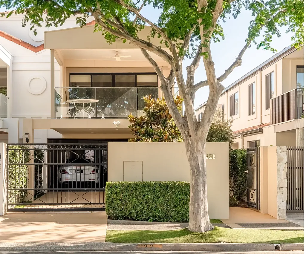 22B Lennie Avenue, Main Beach, QLD 4217
