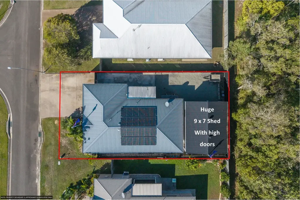Urangan 3房  Centrally located with BIG shed for tradies