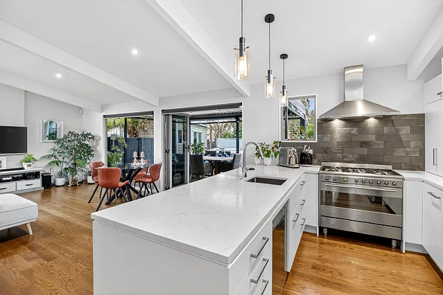 102 Walmer Road, Point Chevalier, Auckland City