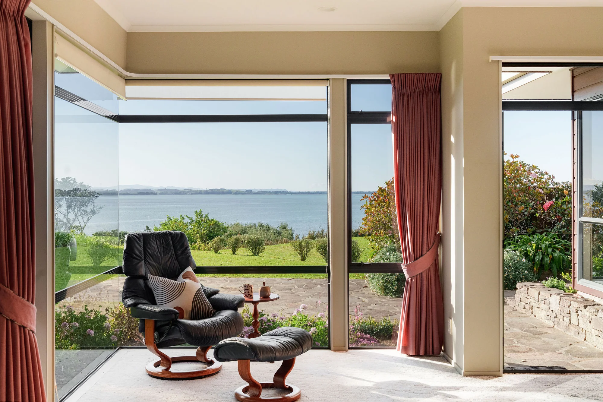 Matua 3침실 Wake to Incredible Water Views