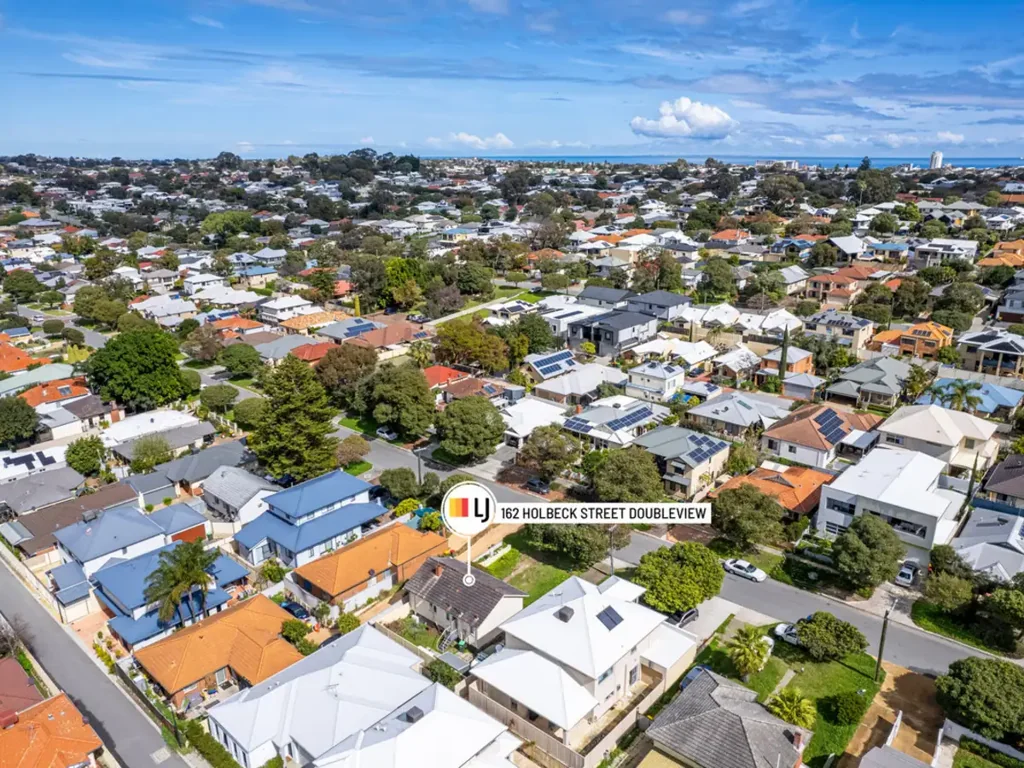 162 Holbeck Street, Doubleview, WA 6018