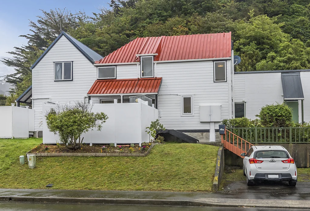 Karori 2Kwarto Best First Home Starter in Karori