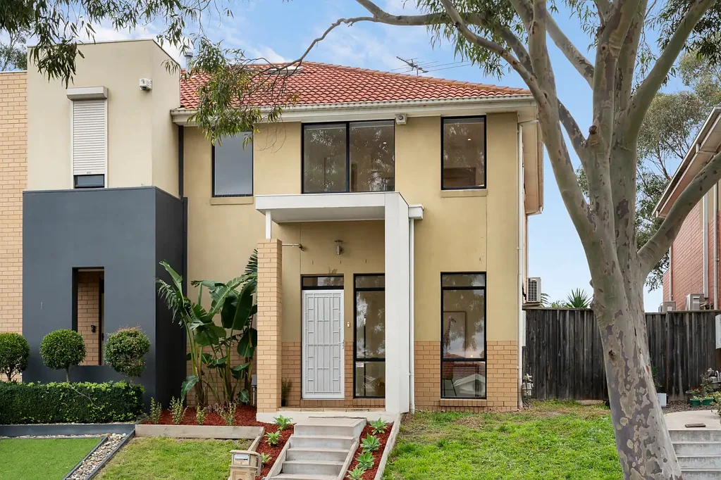91 Ravenhill Boulevard, Roxburgh Park, VIC 3064