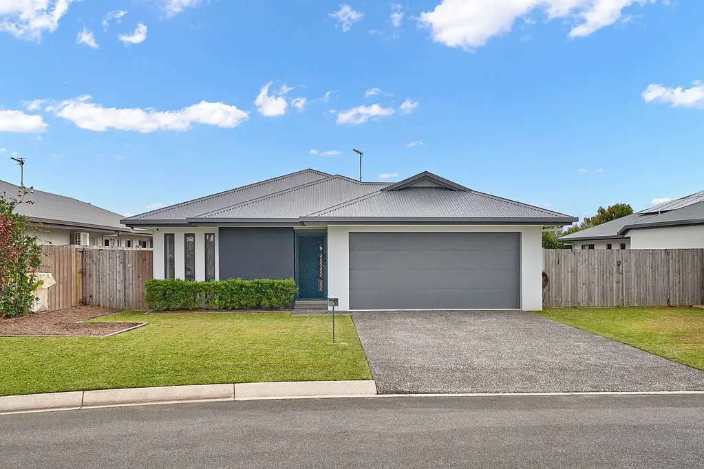 35 Noipo Crescent, Redlynch, QLD 4870