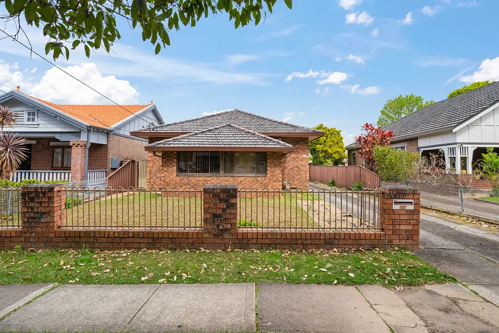 102 Links Avenue, Concord, NSW 2137