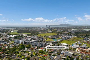 73 Greenslade Crescent, Northcote, North Shore City
