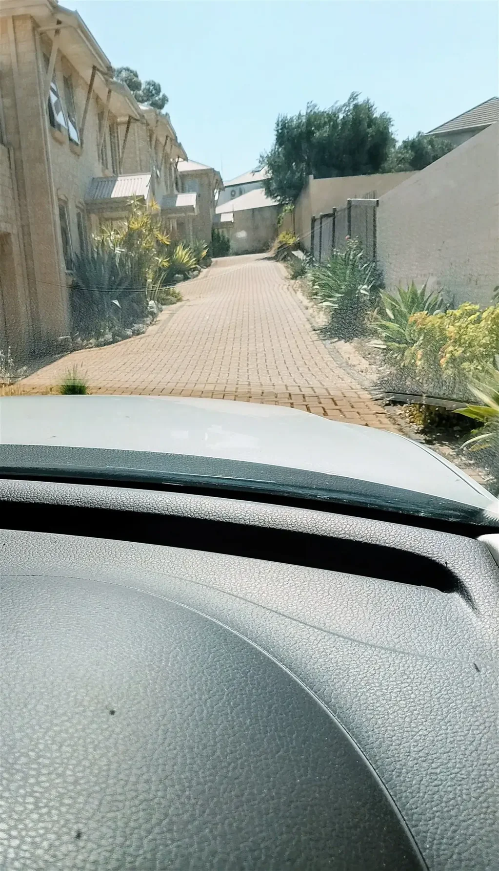 Fremantle near river and George Street Precinct Located 4 Bedroom 2 story modern House $1,100 pw