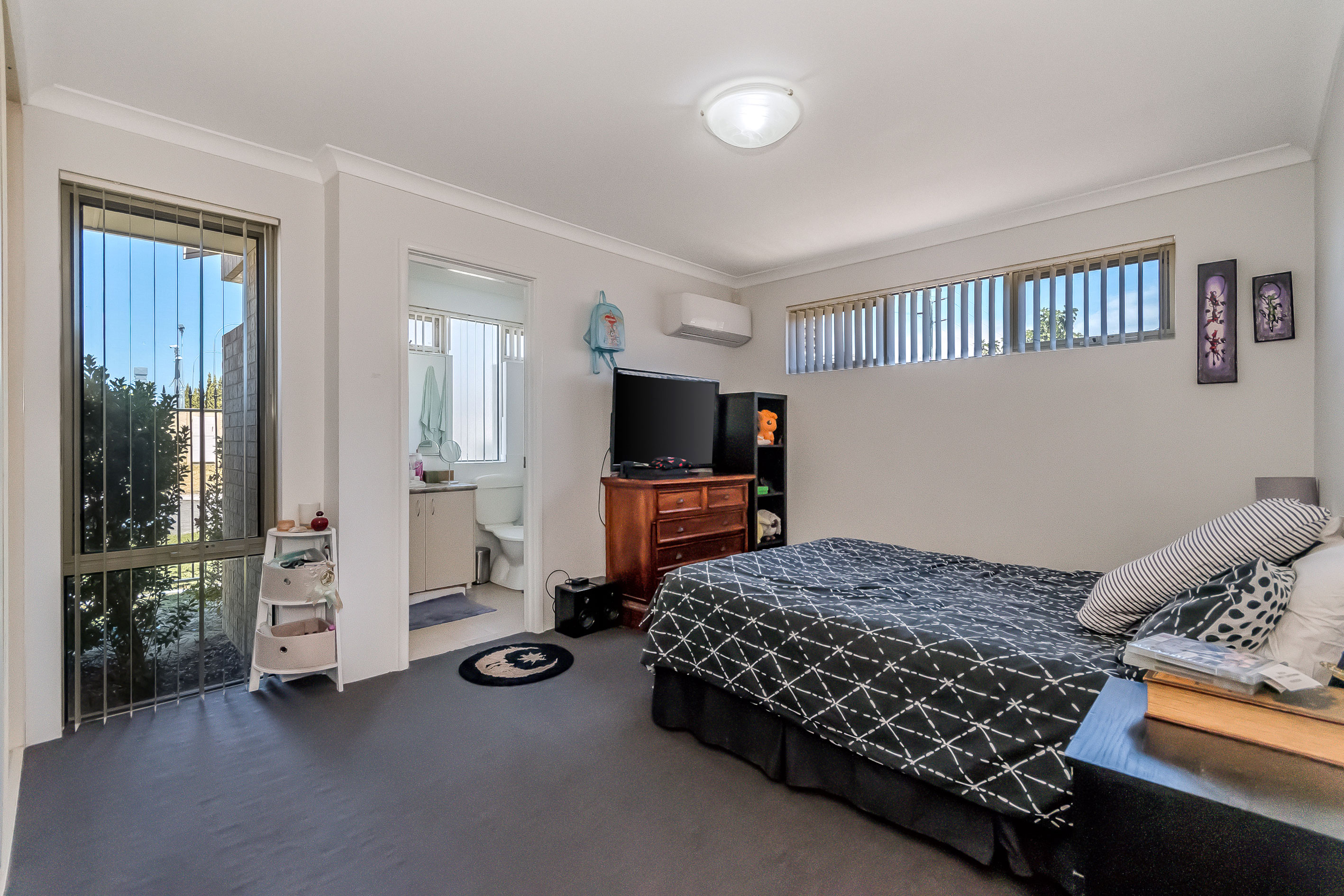 UNIT 1 35 NICHOLSON RD, CANNINGTON WA 6107, 0 Schlafzimmer, 0 Badezimmer, Unit