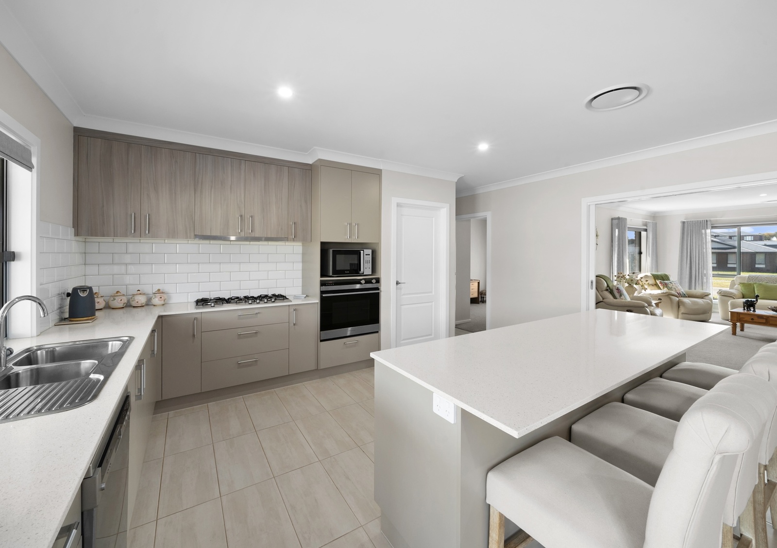 16 MAPLE TREE BVD, MANSFIELD VIC 3722, 0 phòng ngủ, 0 phòng tắm, House