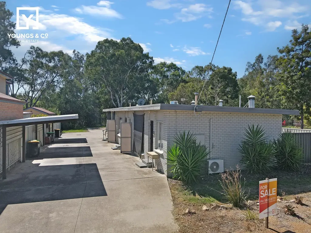 Mooroopna 3 Bedroom 3 x 1 Bedroom Units - Nature Reserve Backdrop!