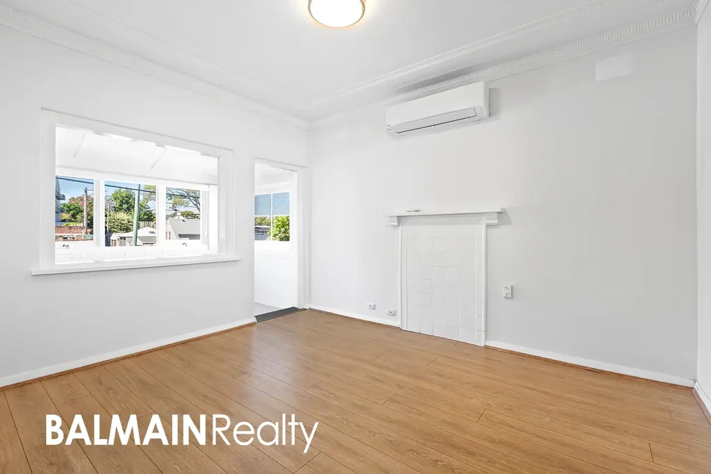 Renovated Two Bedroom Apartment Just Minutes Away From Balmain's Buzzing Darling Street Shops