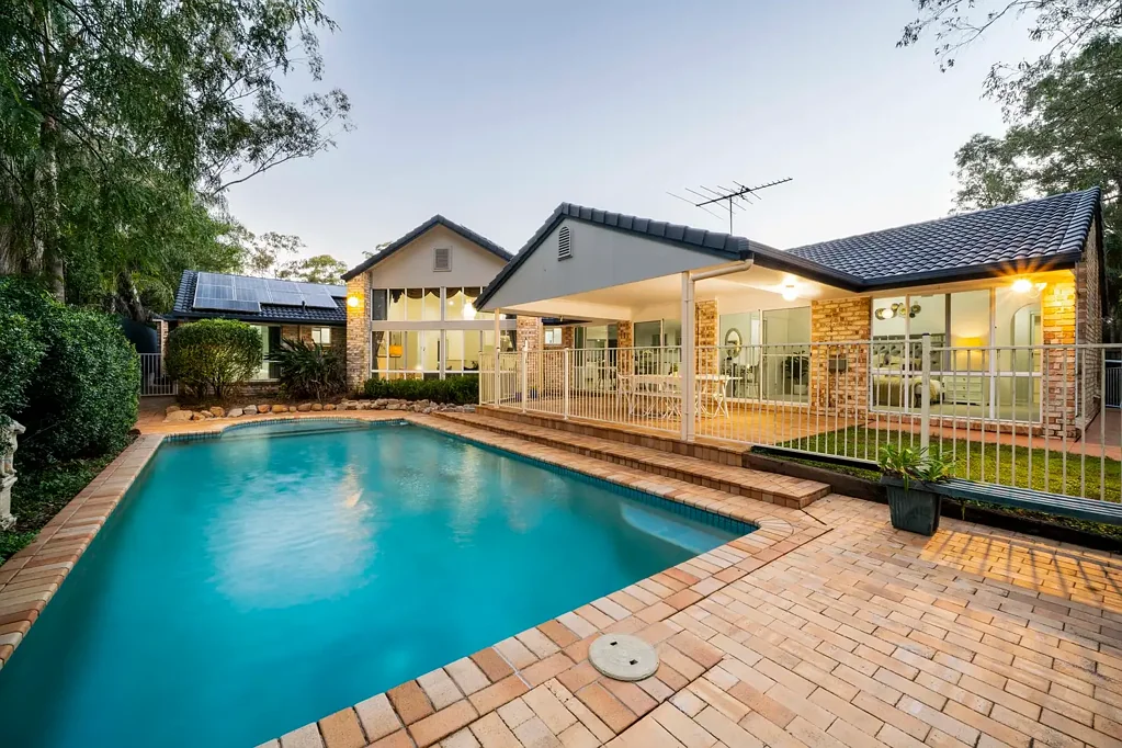 12 Lois Street, Kenmore, QLD 4069