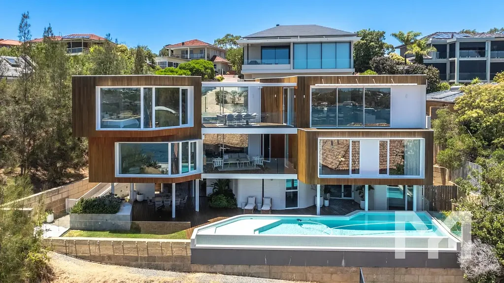 4 Lindsay Place, Bicton, WA 6157