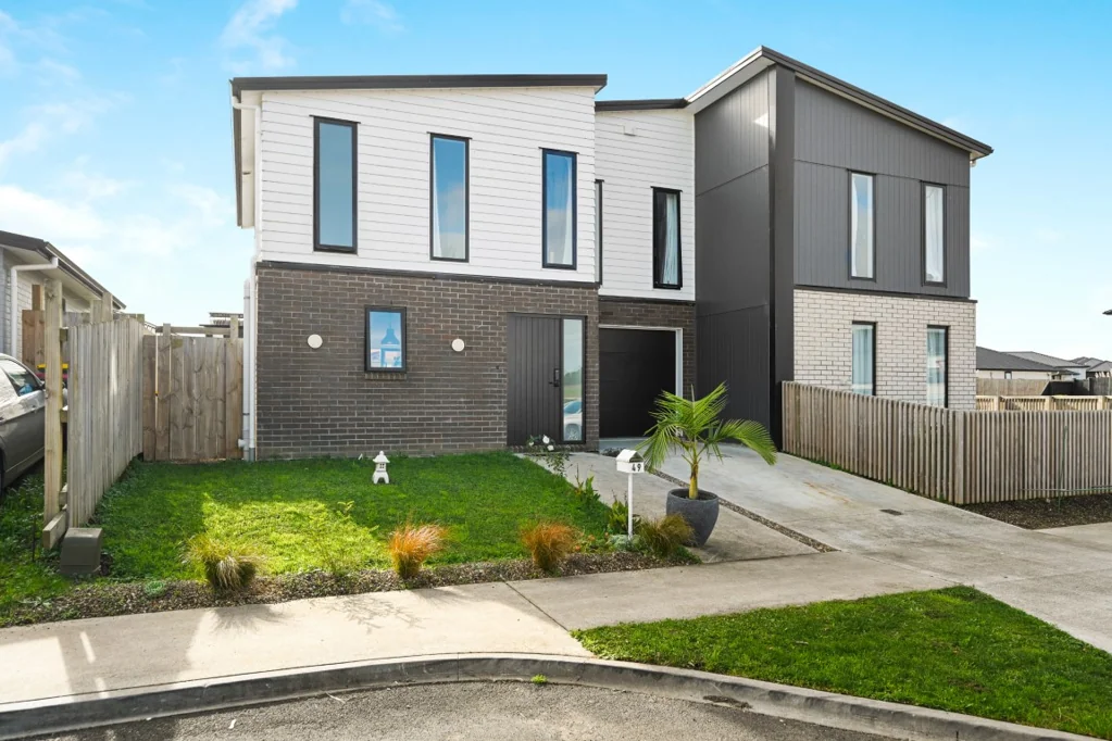 Glenview 3 Bedroom Heartfelt Living Begins Here