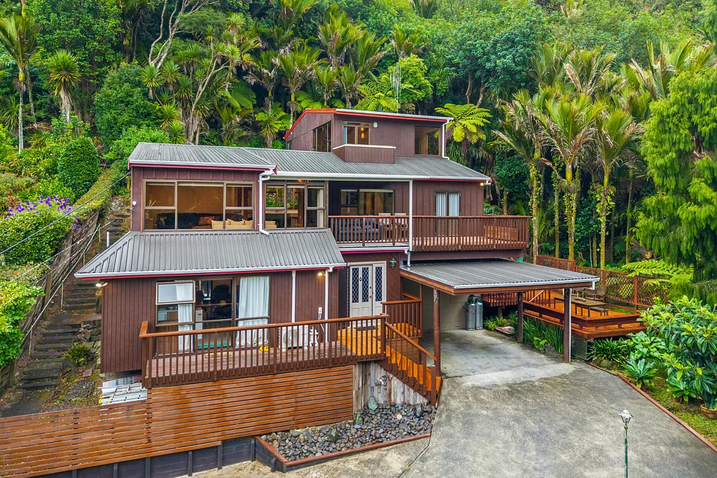 Titirangi 4침실 Space & Flexible Living - Motivated Vendors