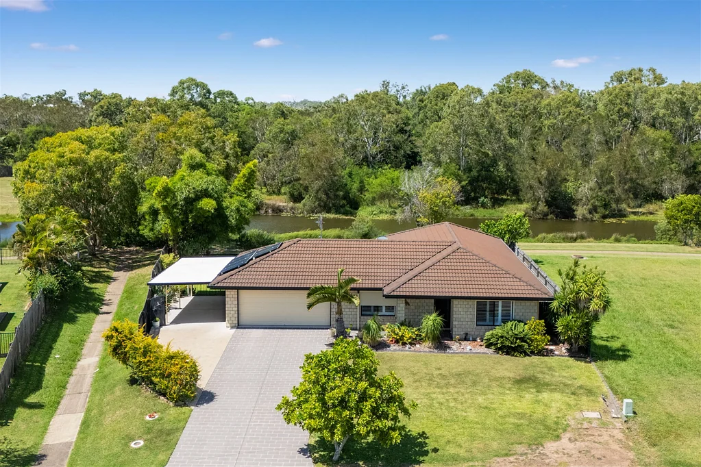 18 Spinnaker Drive, Point Vernon, QLD 4655