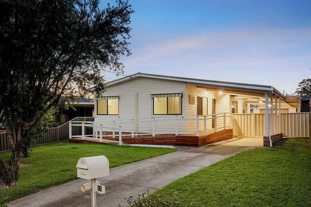 11 Baudin Crescent, Fairfield West, NSW 2165