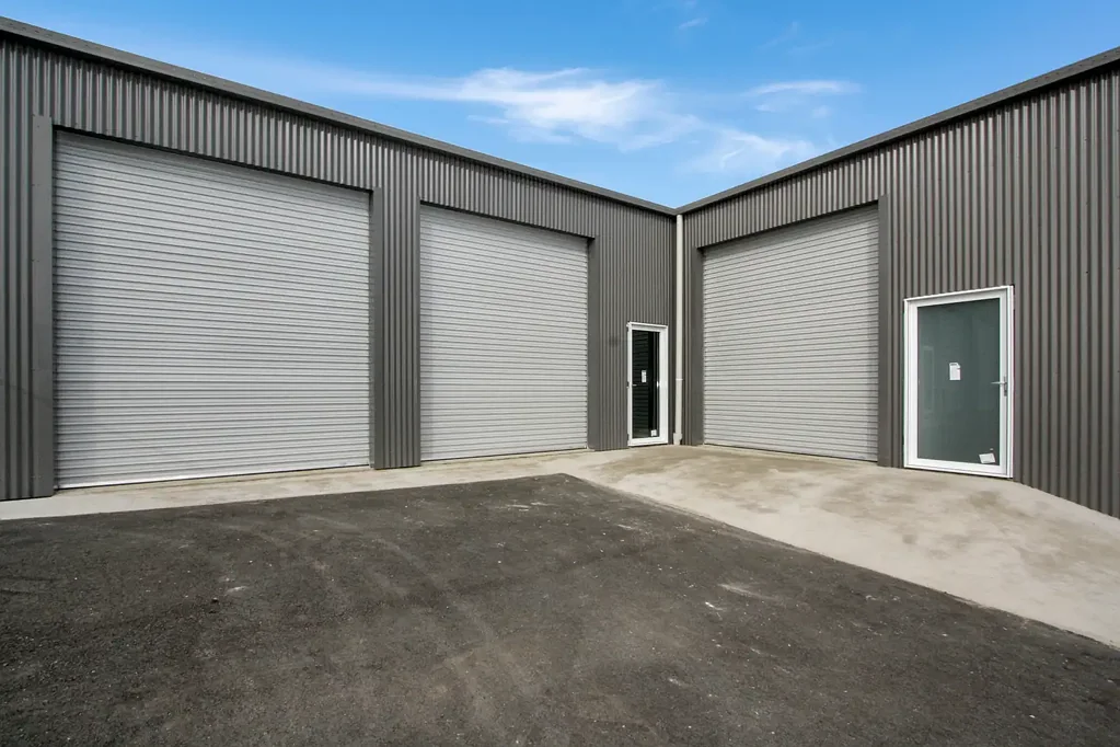 Modern Workspace - Cooma Commercial Hub