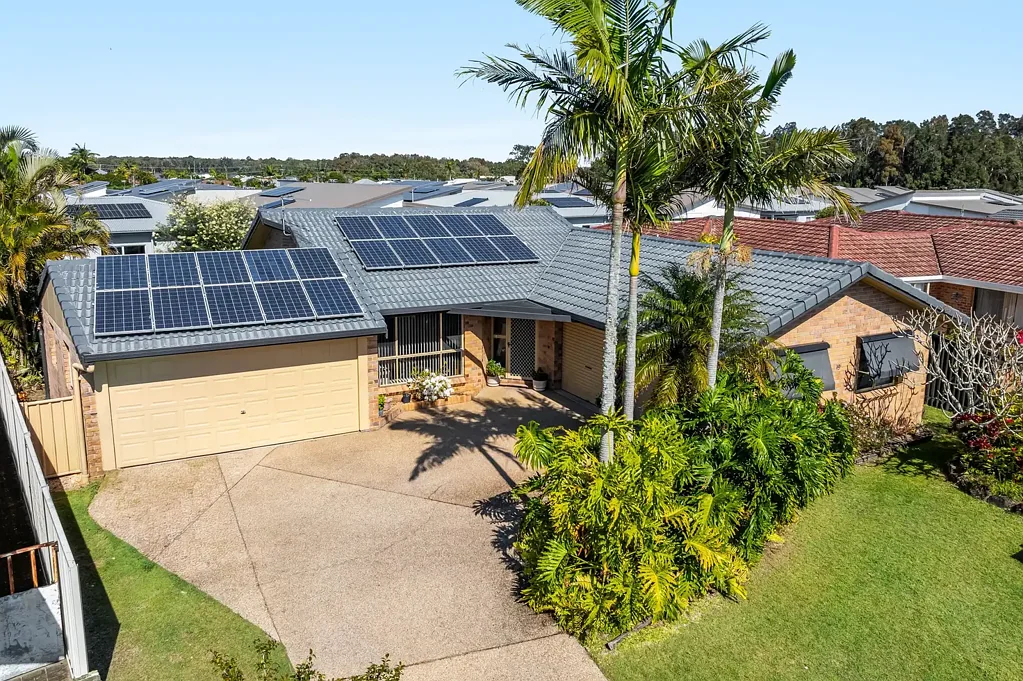 Yamba 3 Slaapkamer Immaculate, Practical & Exceptionally Versatile