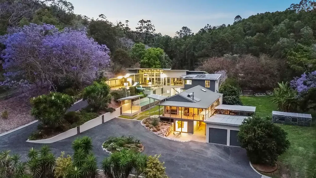 100 Dillon Road, The Gap, QLD 4061