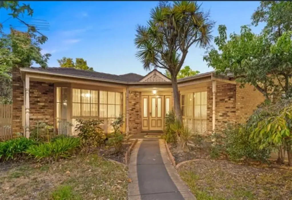 Warm Four-Bedroom Family Home