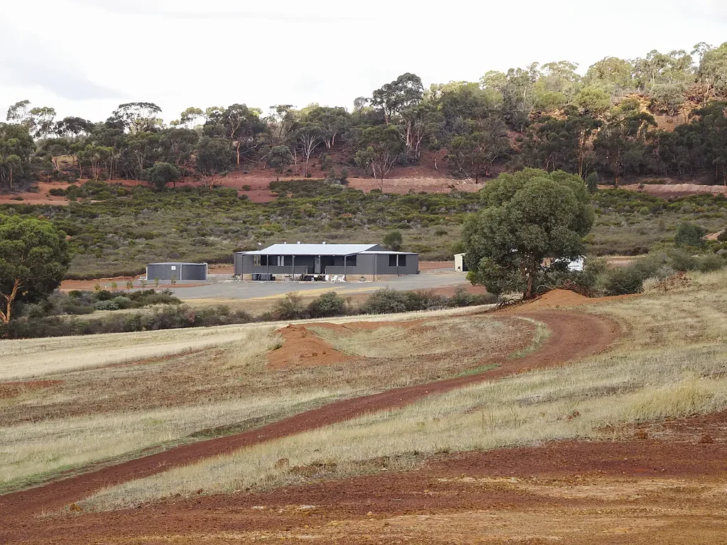 Brookton Large and Lovely Rural Retreat