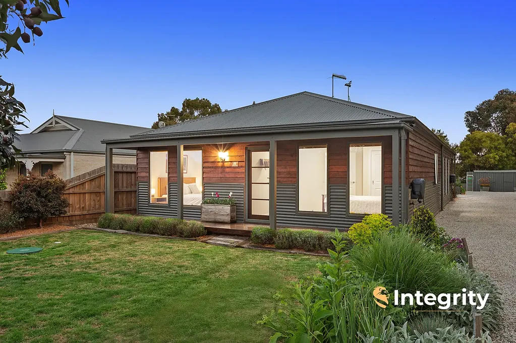 381 National Park Road, Kinglake West, VIC 3757
