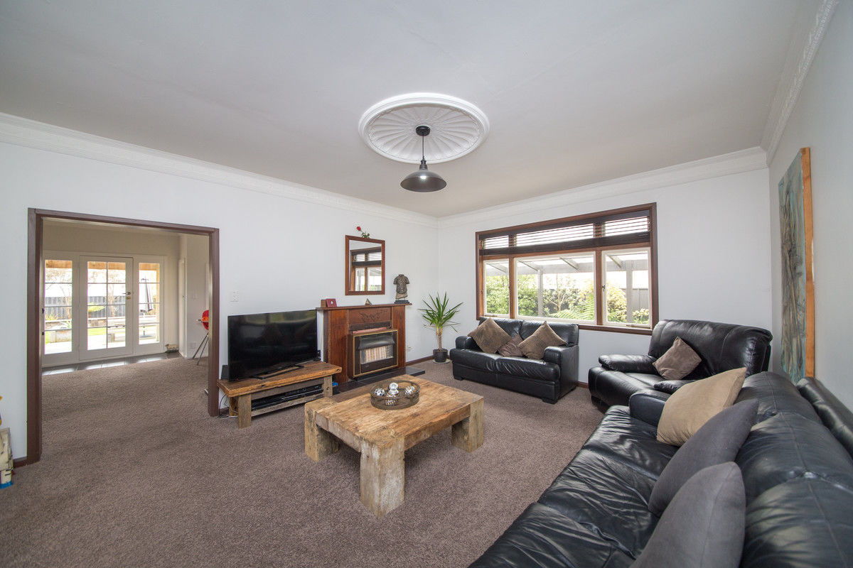 21 Featherston Street, Takaro, Palmerston North, 3 habitaciones, 0 baños