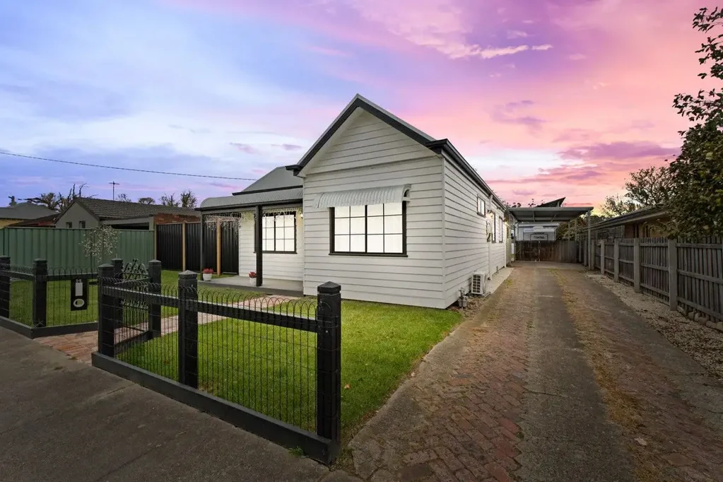 14 Pearson Street, Maffra, VIC 3860