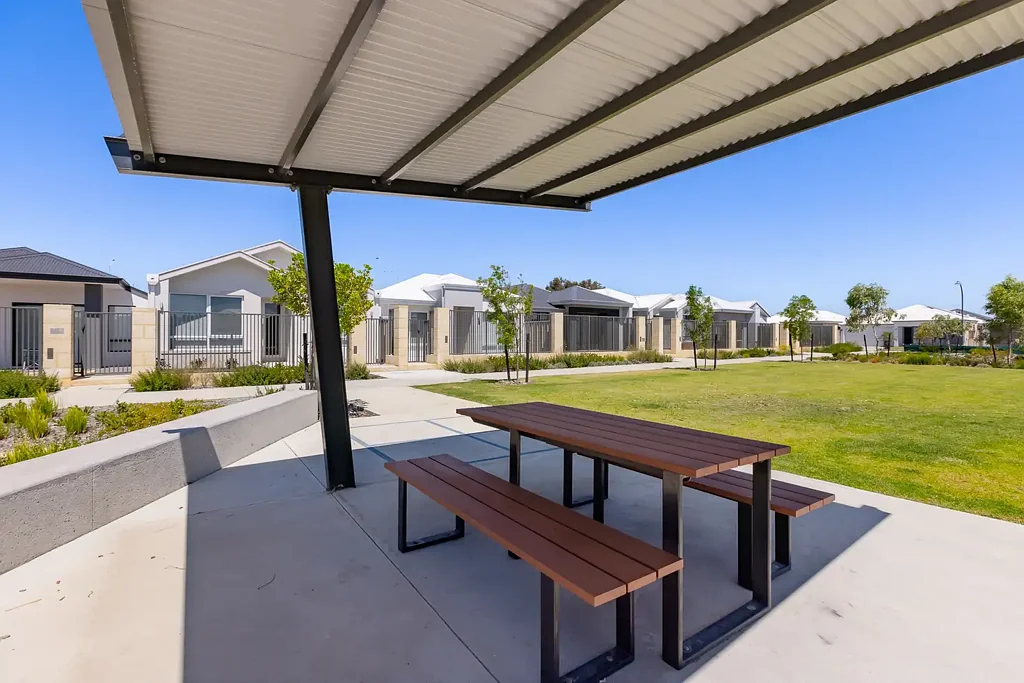 16 Glamour Way, Mandogalup, WA 6167
