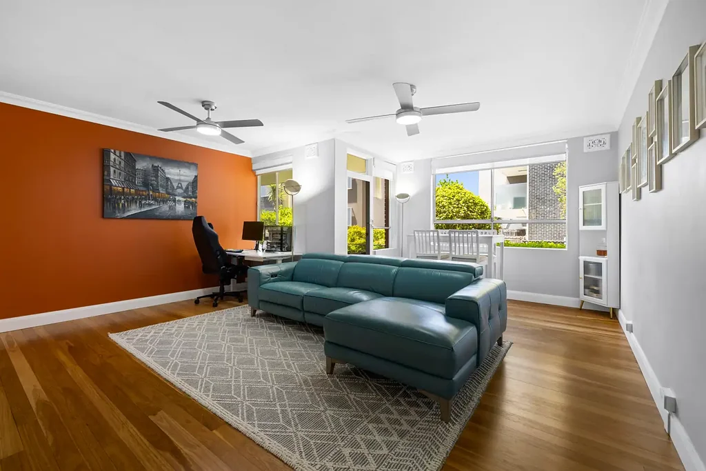 Drummoyne 2ห้องนอน Tucked Away from Lyons Road, Tuned into Tranquillity