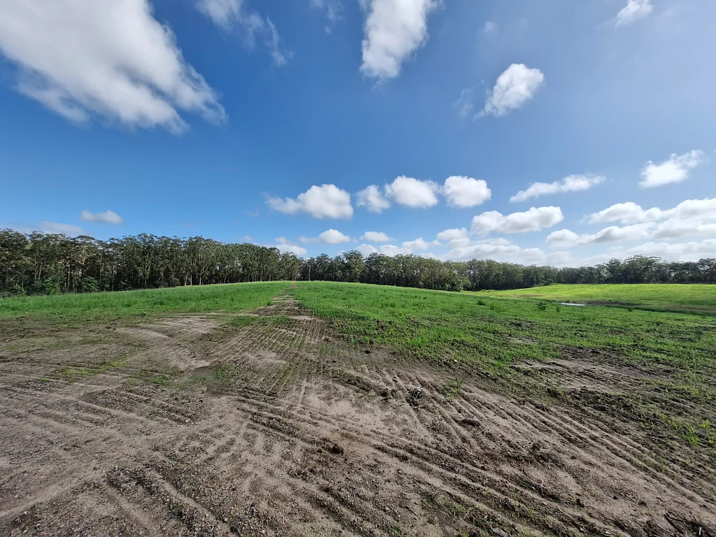 D'Aguilar Just listed - 4 Acres to 6.5 acres