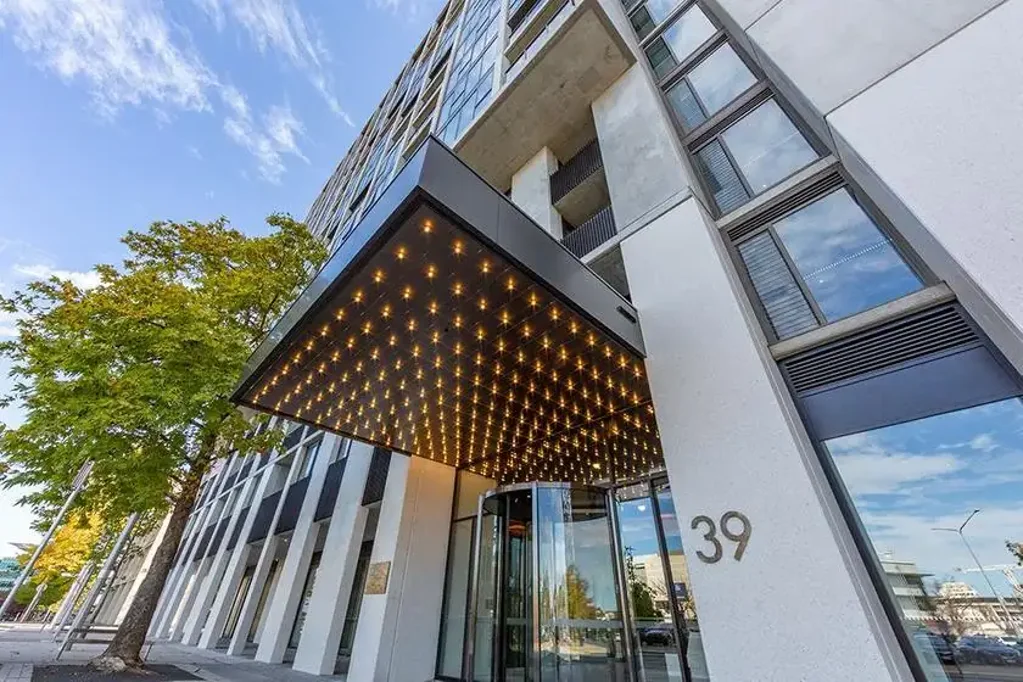 Inner City Living - Two Bedrooms Furnished Apartment
