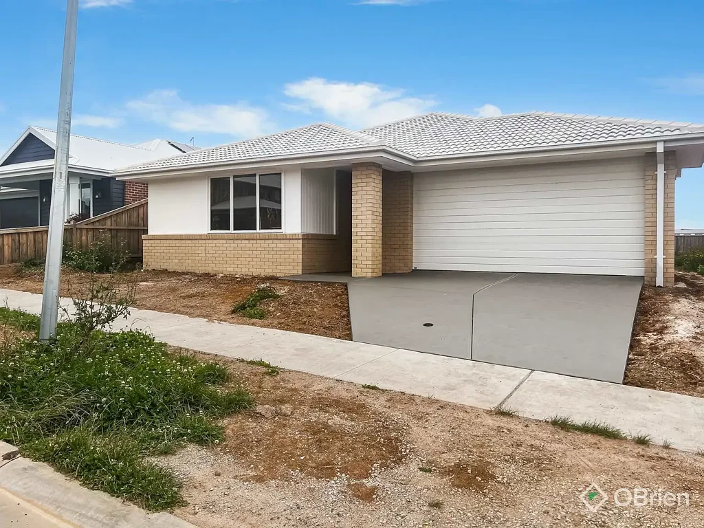 BRAND NEW IN CROWNLEA