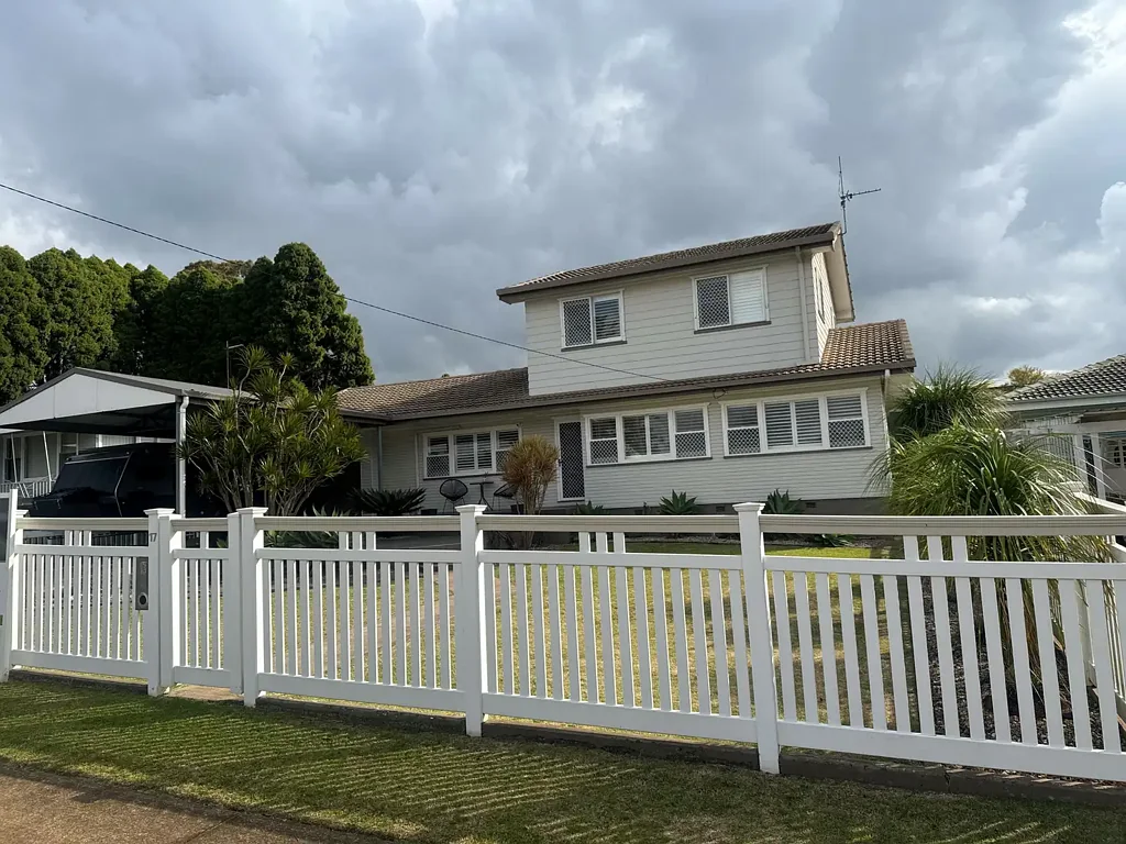 17 Catto St, Centenary Heights, QLD 4350