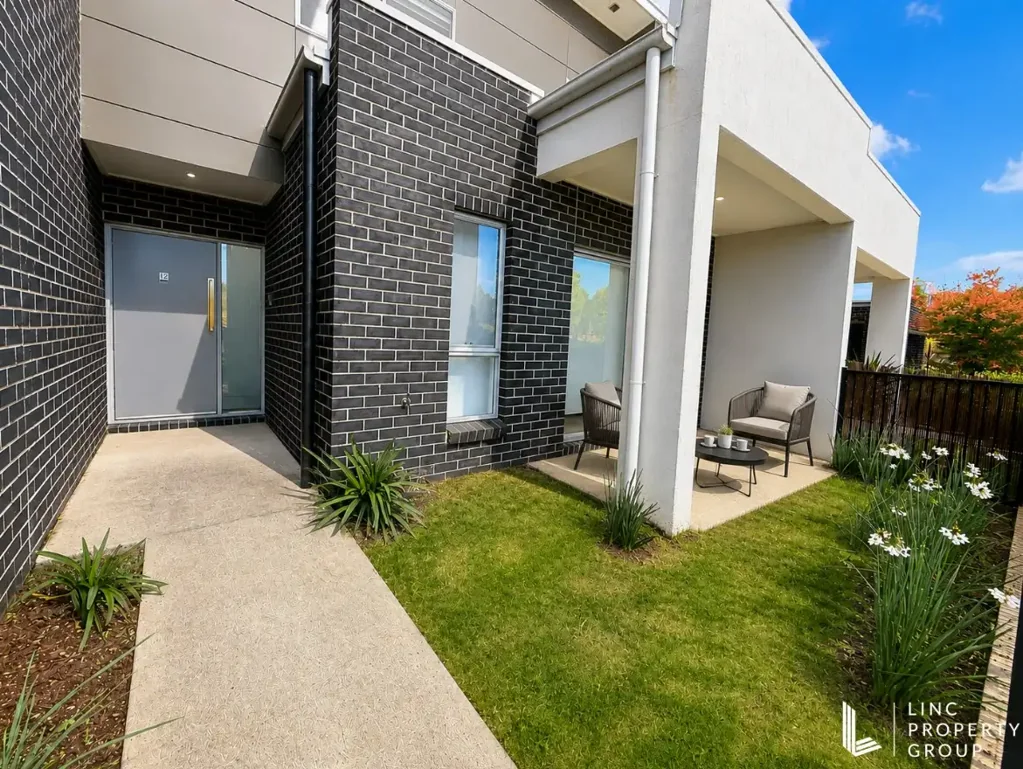 Lawson 4ਬੈੱਡਰੂਮ Large Family Townhouse with Two Master Suites in Boutique Lawson Setting