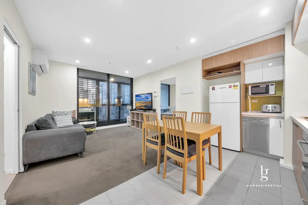 Fully Furnished 3 Bedroom 2 Bathroom For Lease