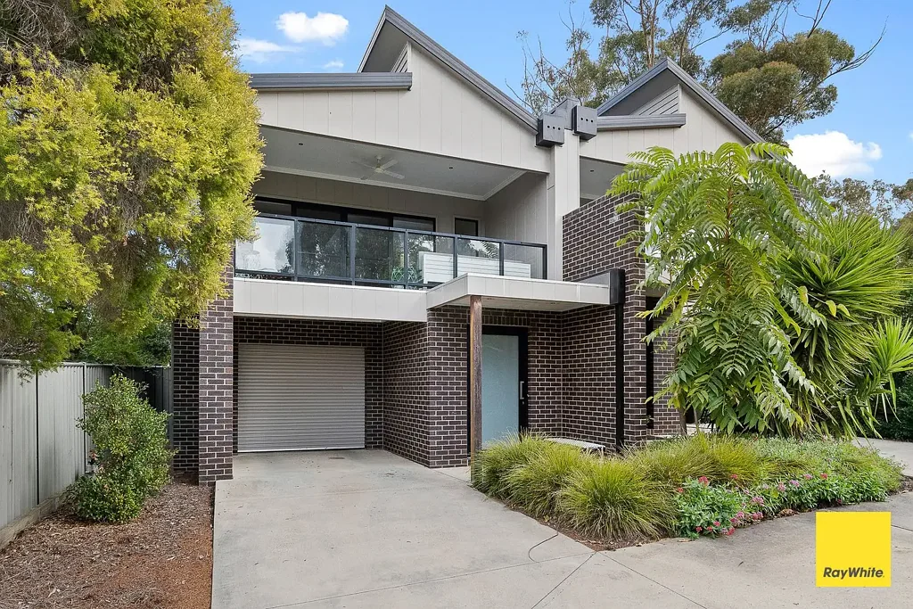 Modern & Low-Maintenance Living in the Heart of Bendigo