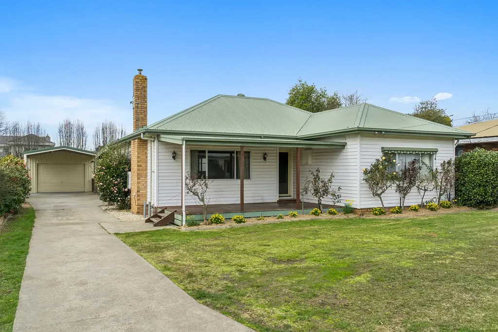 26 Alexander Street, Colac, VIC 3250