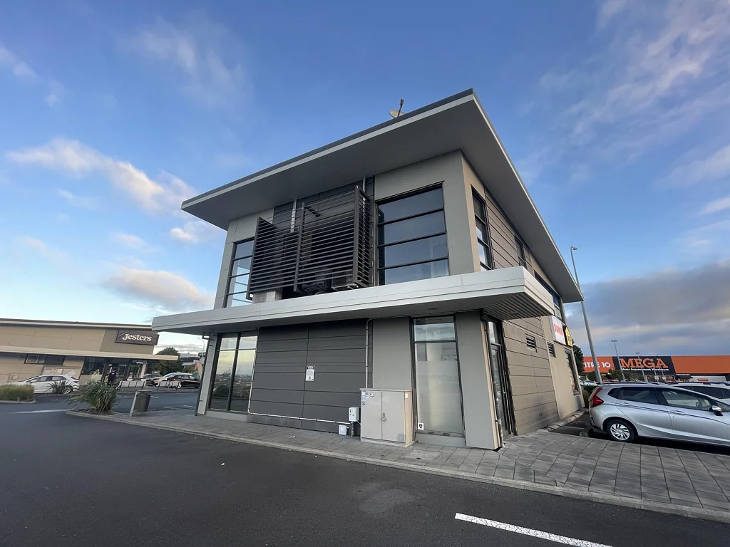 Mount Wellington Modern Level 1 Office in High-Profile Location