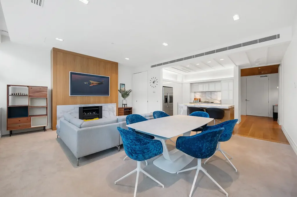 Luxury One-Bedroom Residence in East Melbourne's Most Prestigious Address