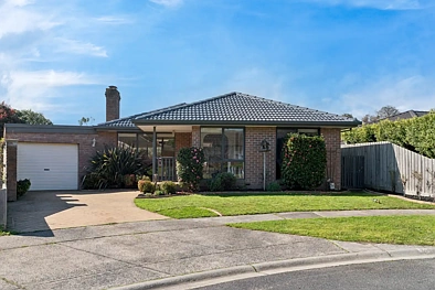 Langwarrin 4房 成长、娱乐、呼吸的空间！ Space to Grow, Entertain, and Breathe!