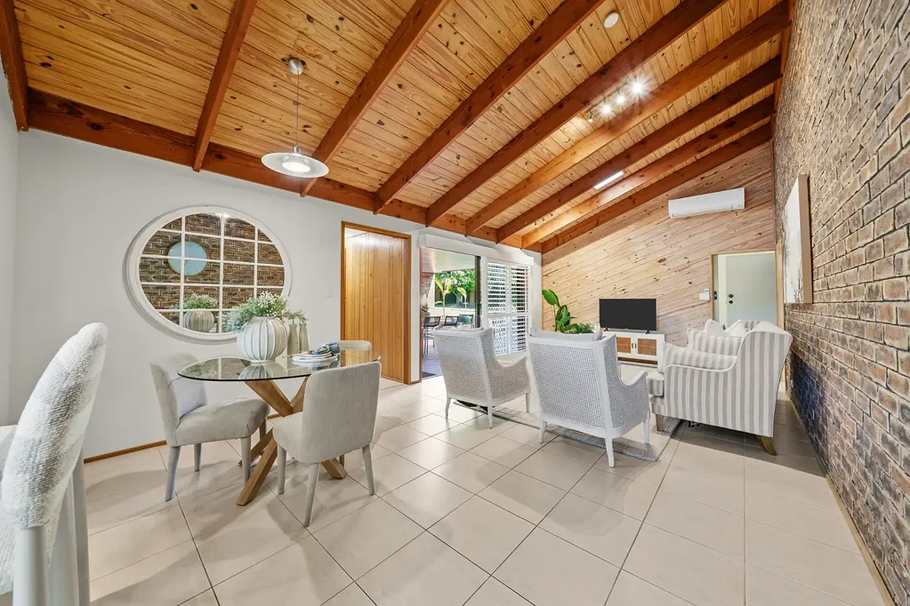 9 Palona Place, Ashmore, QLD 4214