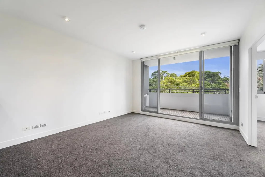 Supremely Located Modern One Bed Apartment