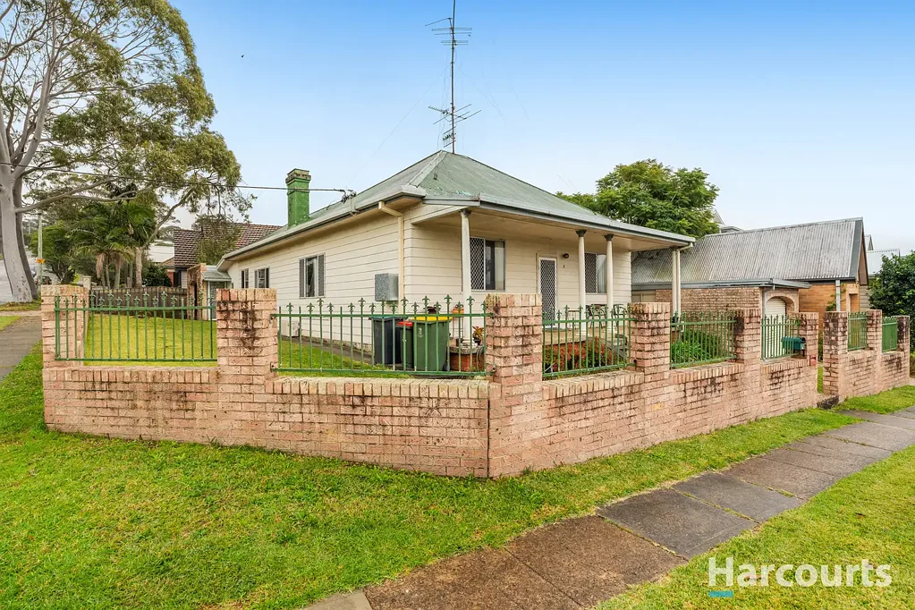 New Lambton 3 Bedroom Dual income investment or corner block of potential