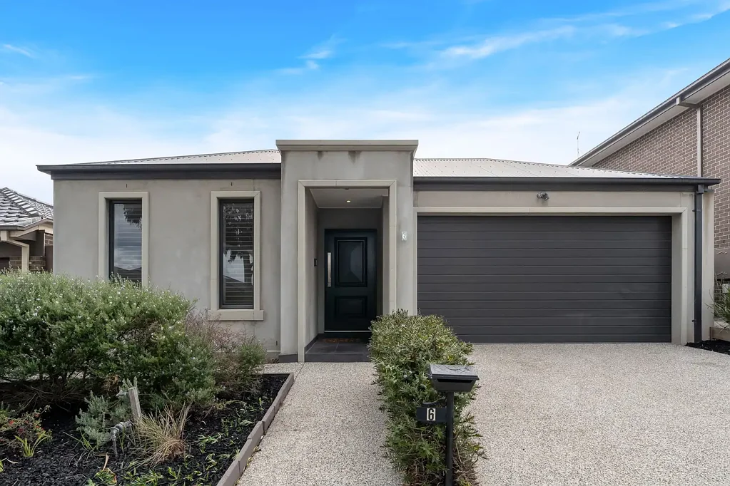 Greenvale 4 Bedroom Effortless Family Living in Sought-After Providence Estate